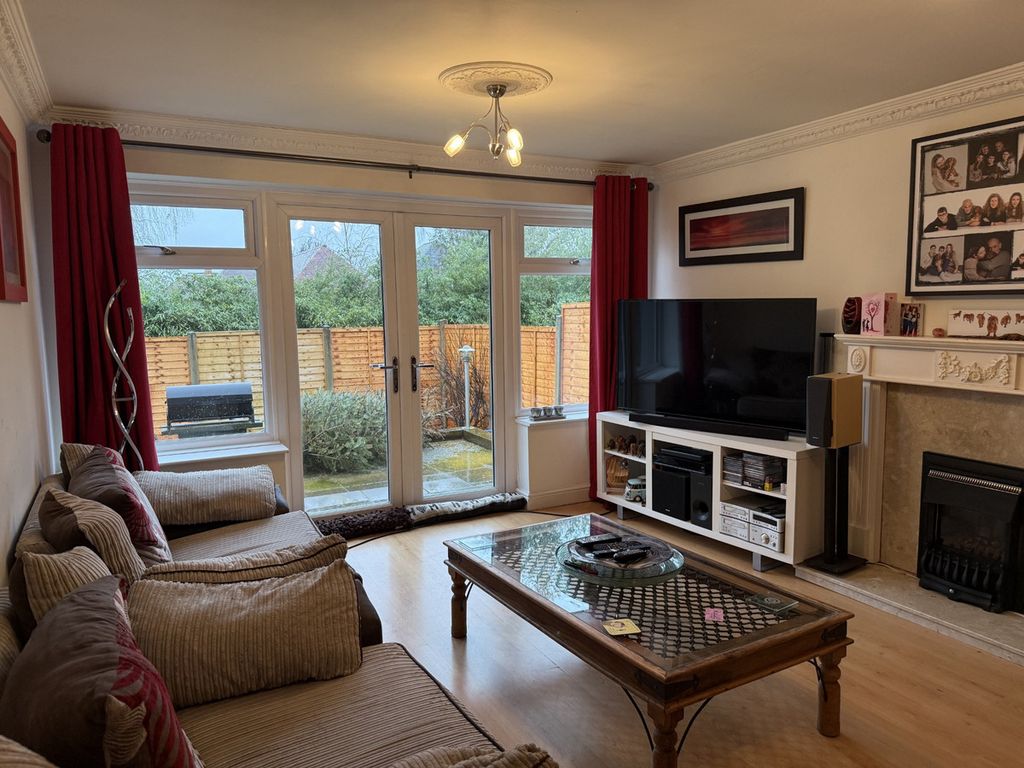 Property photo 2 of 17