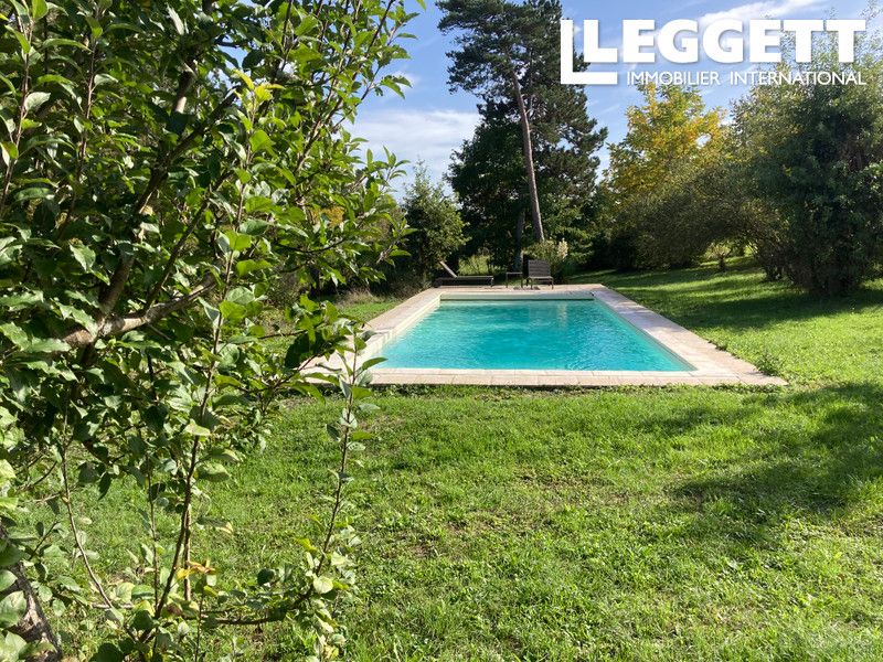 Property photo 2 of 10