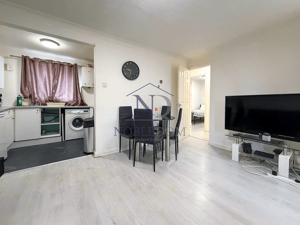 Property photo 2 of 9 Gallery