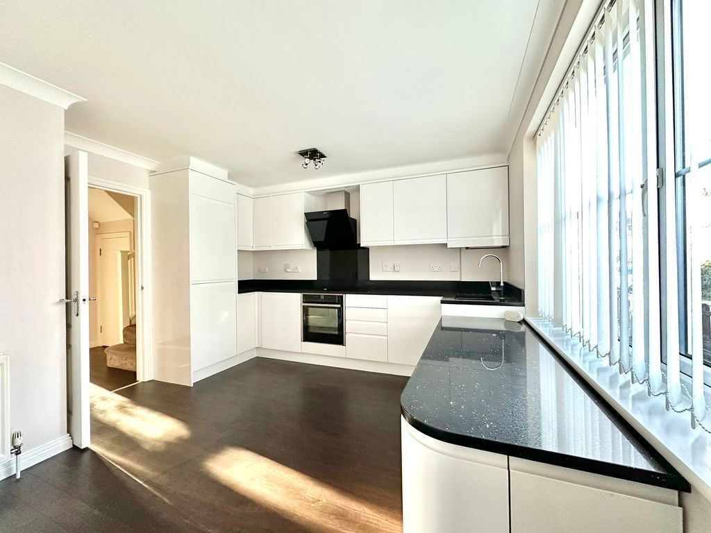 Property photo 2 of 12 Photo 2