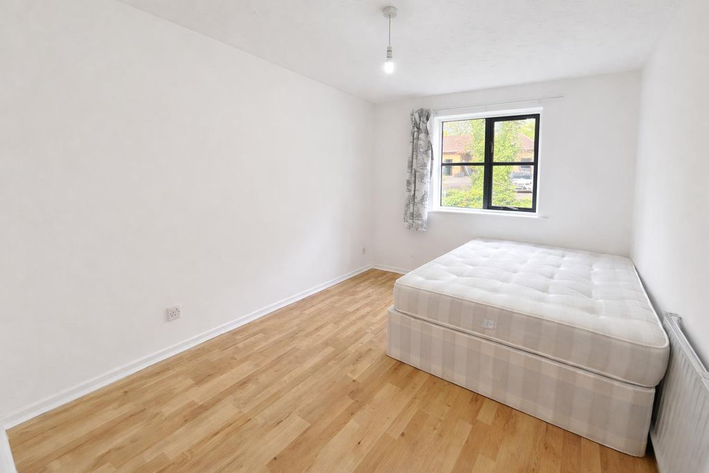 Property photo 2 of 2 Chatgpt Image Apr 13, 2026, 04_45_13 Pm.Png