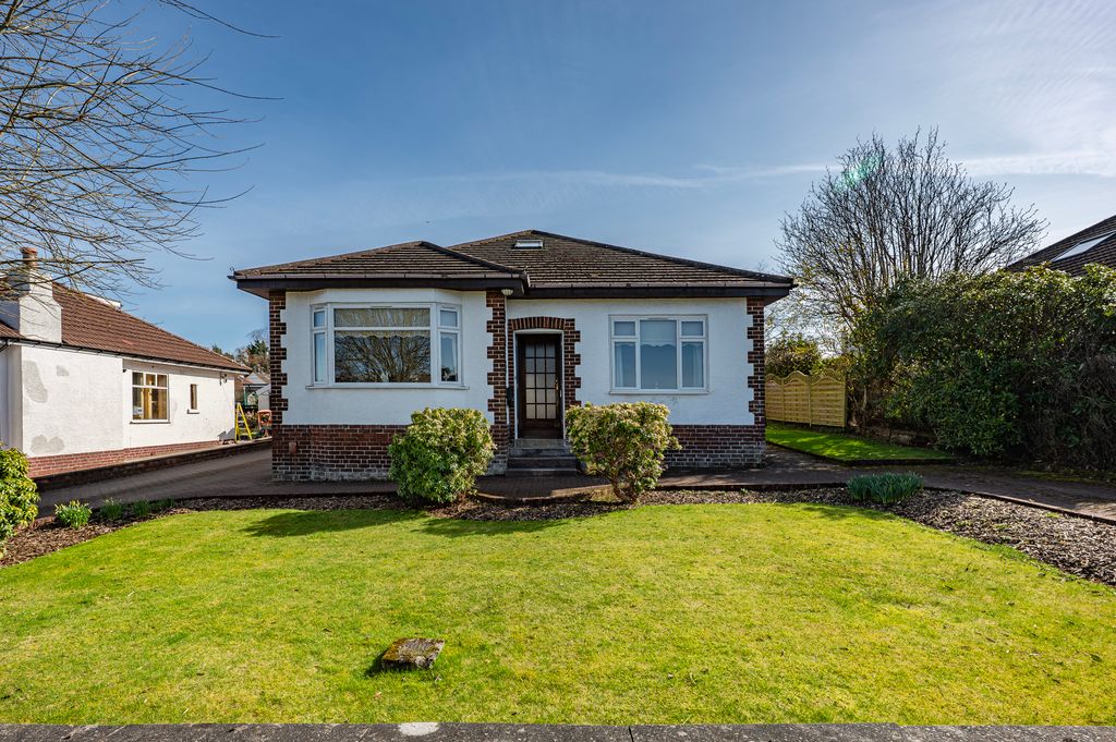 Property photo 1 of 42