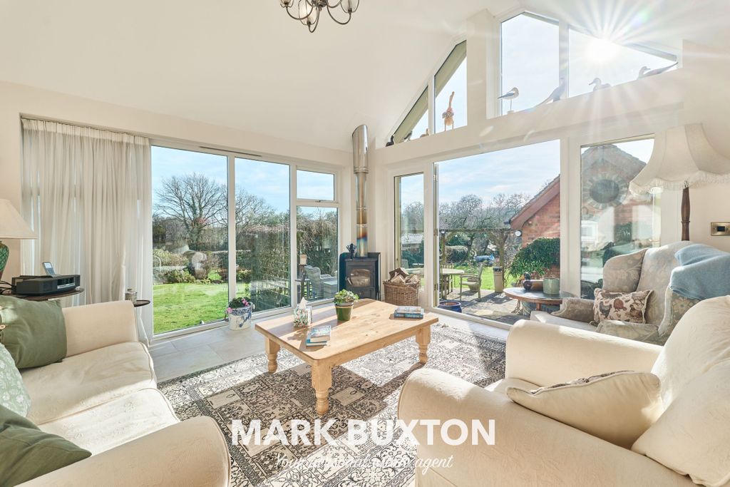 Property photo 2 of 38