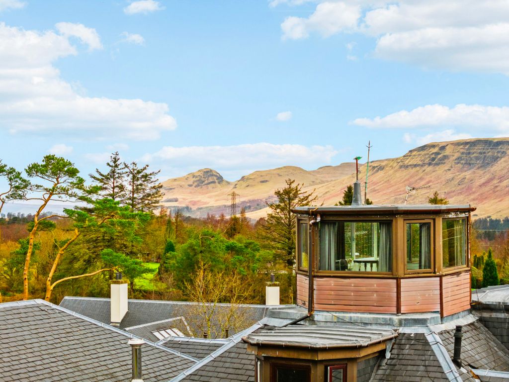 Property photo 2 of 45