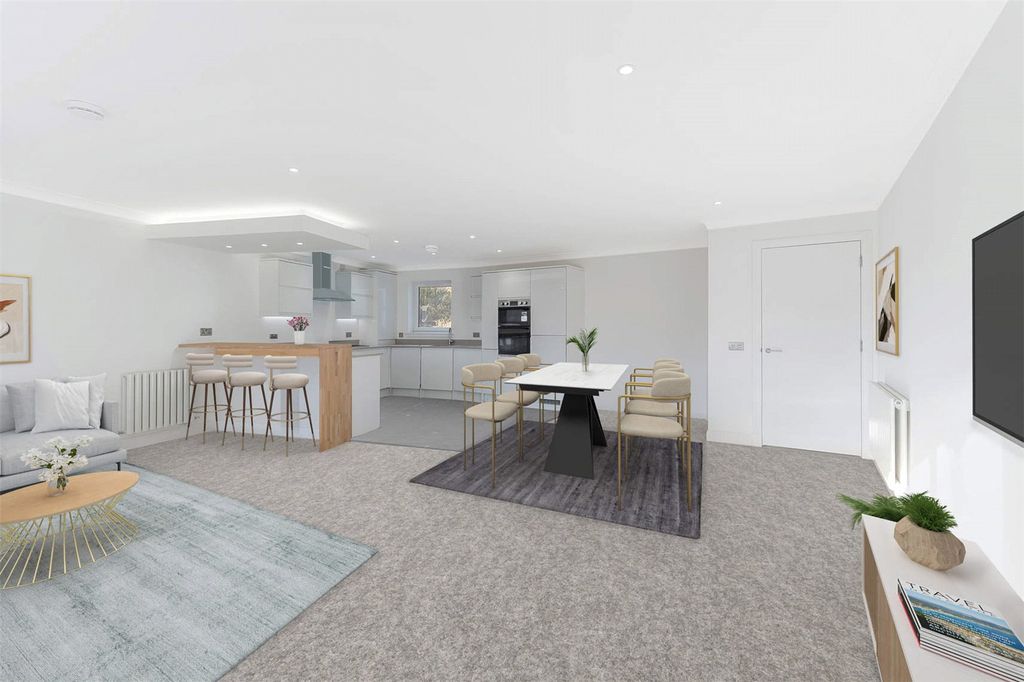 Property photo 3 of 11 Lounge