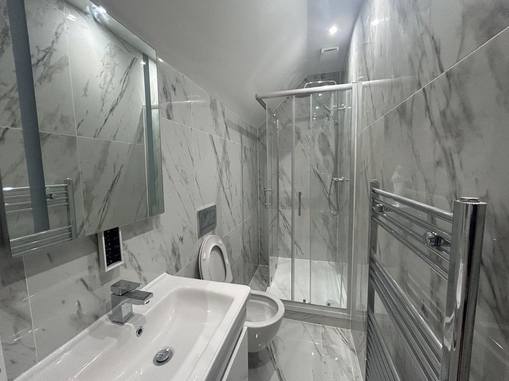 Property photo 2 of 3