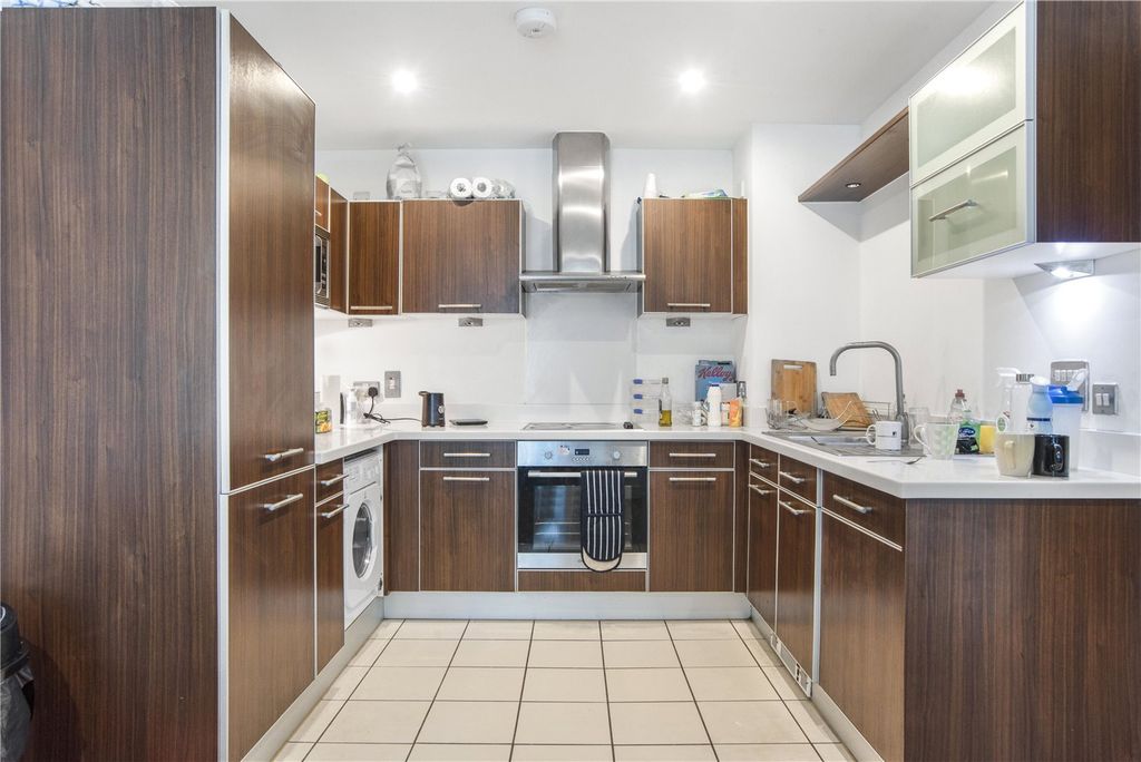 Property photo 2 of 16 Kitchen