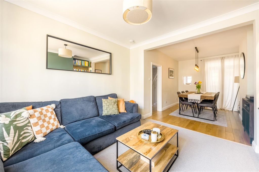 Property photo 3 of 35 15 Wolseley Road-9.Jpg