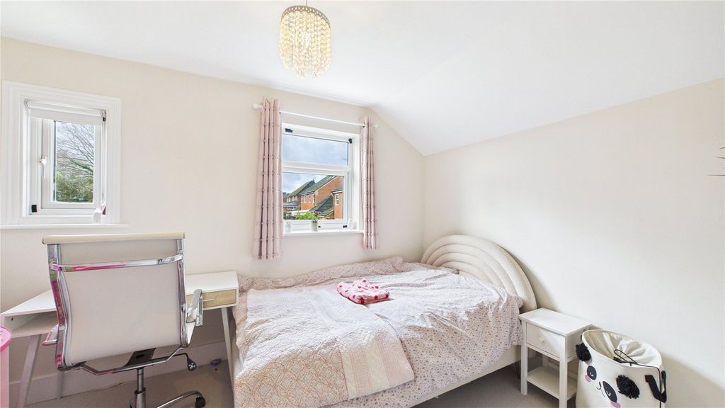 Additional image 12 of 3 bed detached house for saleLightwater, Surrey GU18