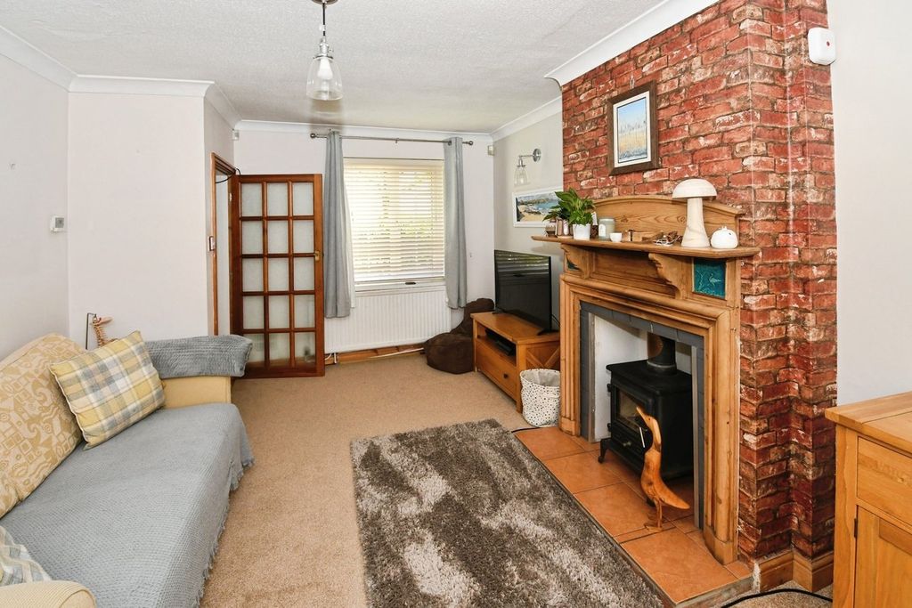 Property photo 3 of 21