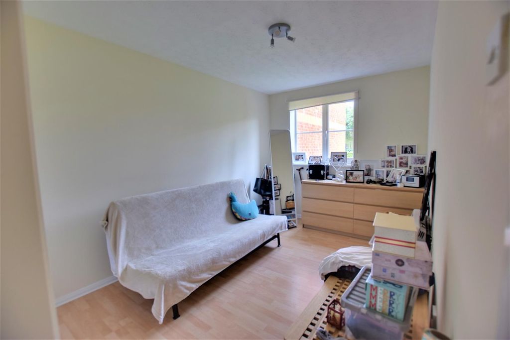 Property photo 3 of 6