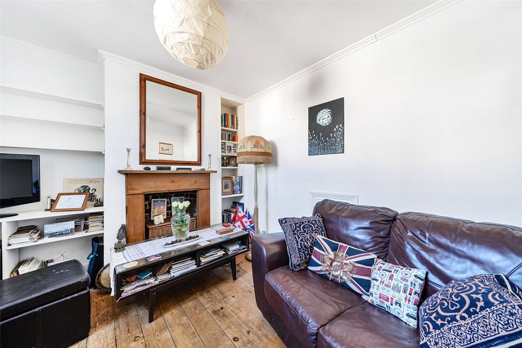 Property photo 3 of 13 Reception