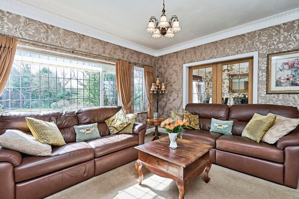 Property photo 3 of 20