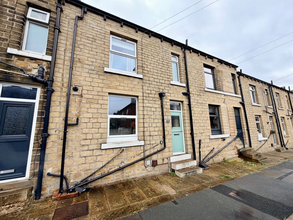 Property photo 2 of 8