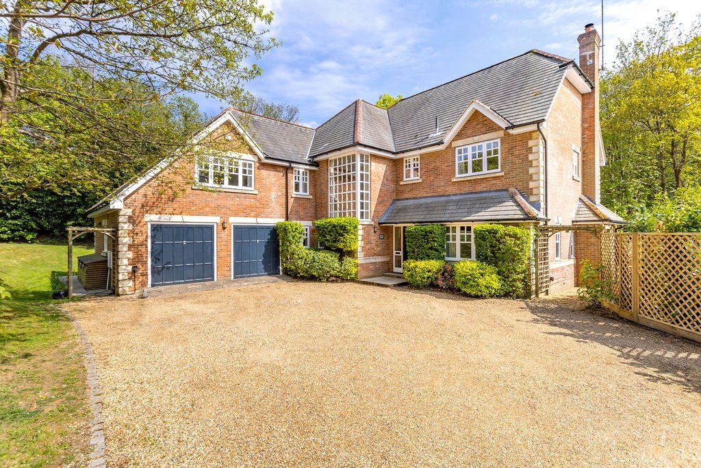 Property photo 1 of 22 Redhill Lodge