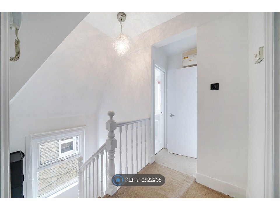 Property photo 3 of 9 Staircase_Top Floor Landing