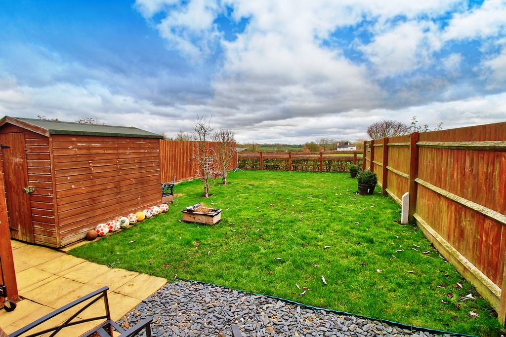 Property photo 3 of 17 Img_2636