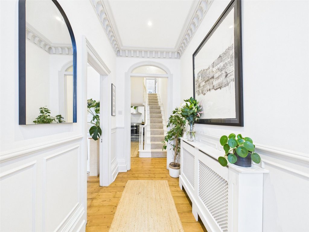 Property photo 3 of 27 Picture No. 26