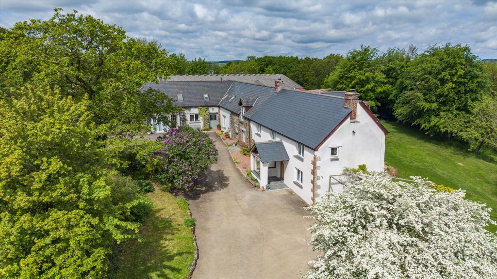 6 bed farm for saleHatherleigh, Okehampton, Devon EX20