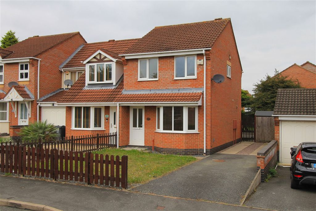 Property photo 1 of 23 The Osiers