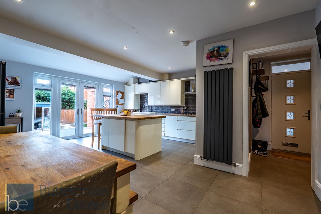 Property photo 3 of 32 Kitchen Diner