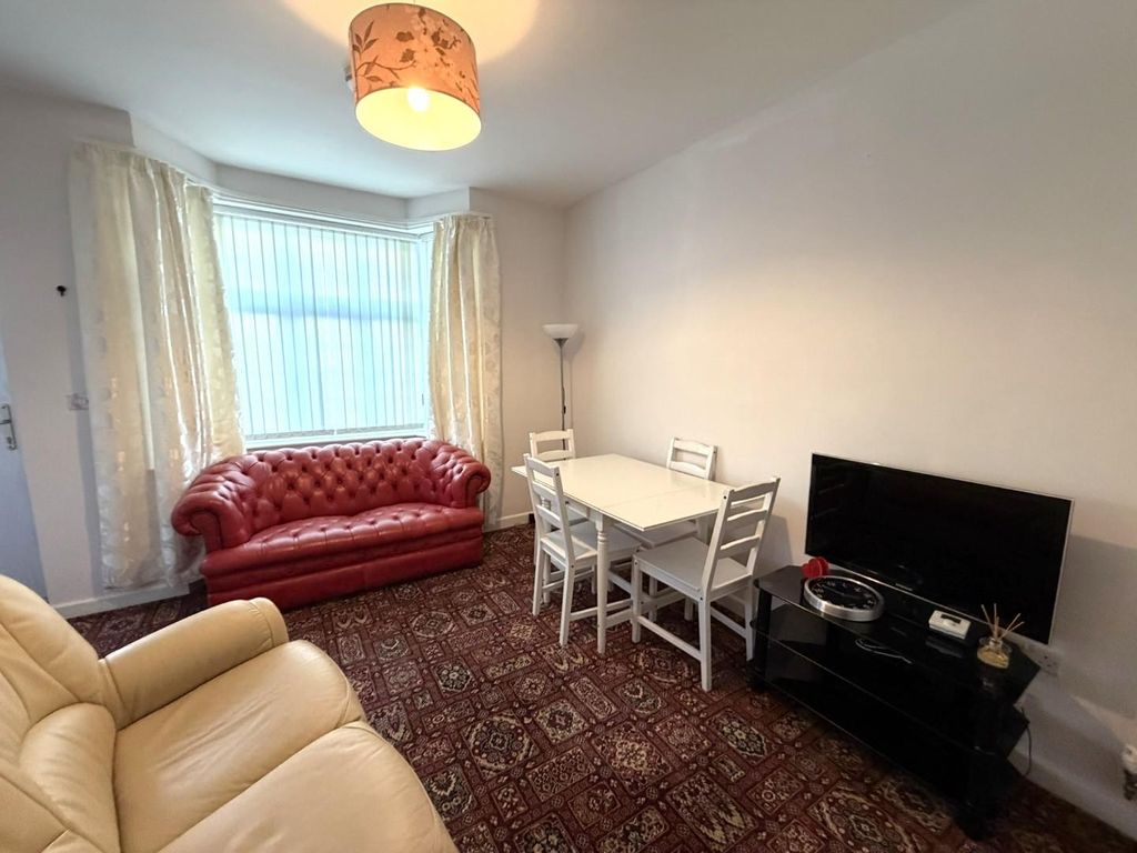 Property photo 3 of 6 Lounge.Jpeg