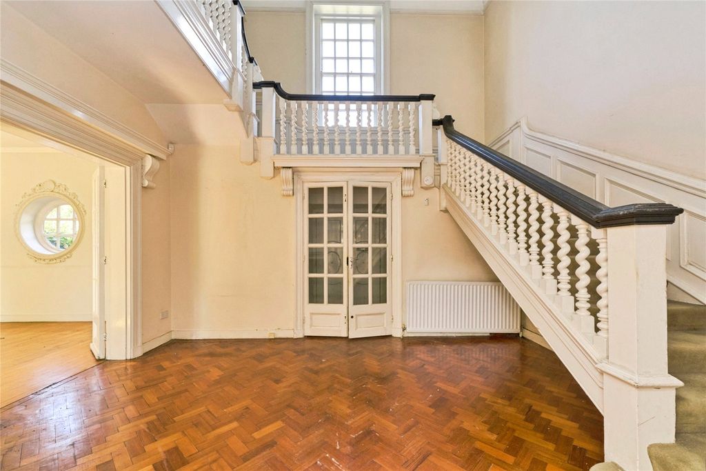 Property photo 3 of 22 Hallway