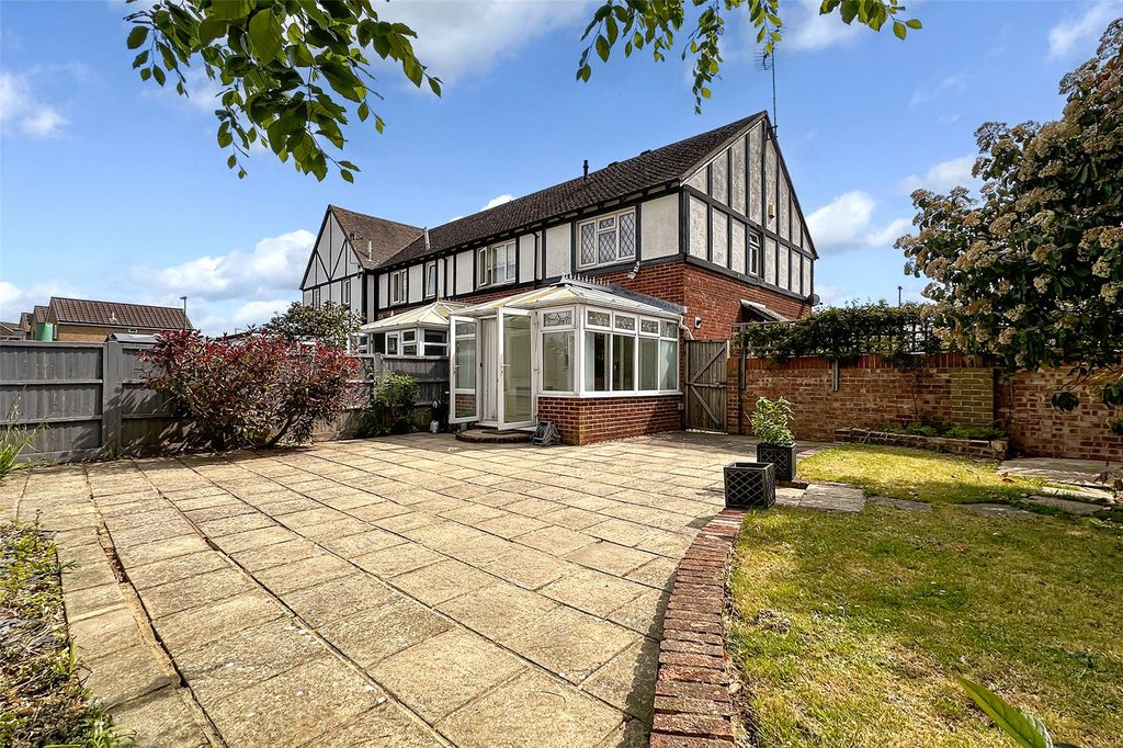 Property photo 2 of 14 Picture No. 12