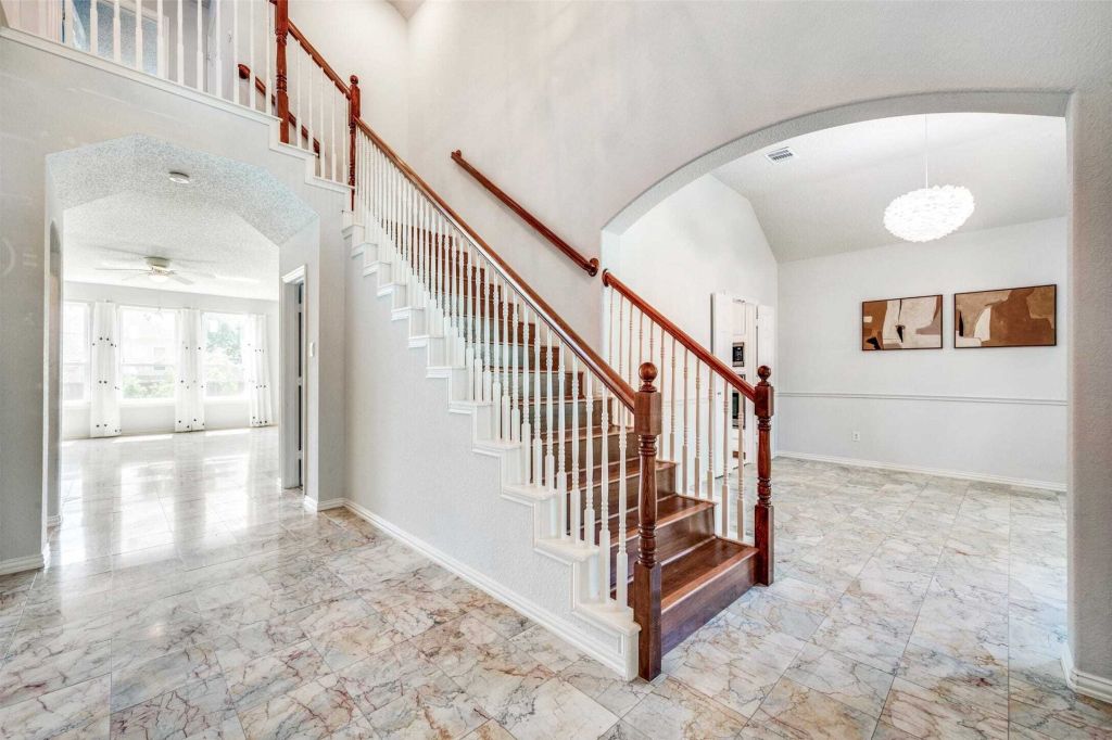 Property photo 3 of 26 <Alttext/>