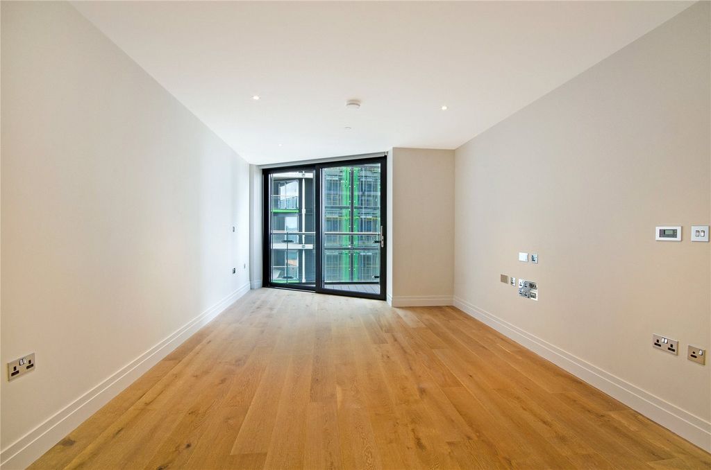 Property photo 2 of 11 Picture No. 03