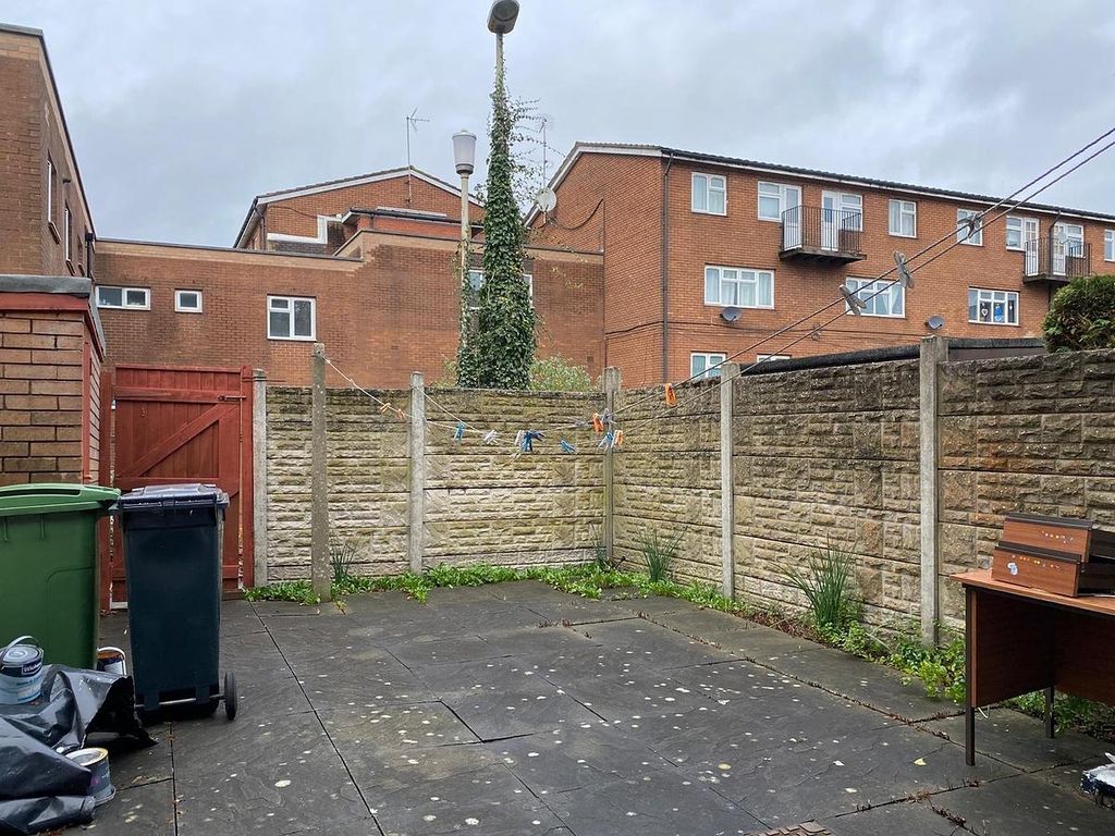 Property photo 2 of 14 Garden