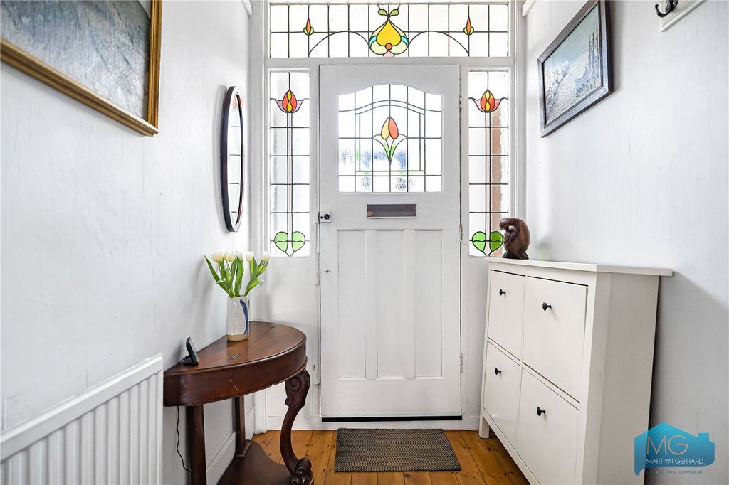 Property photo 3 of 27 Picture No. 06