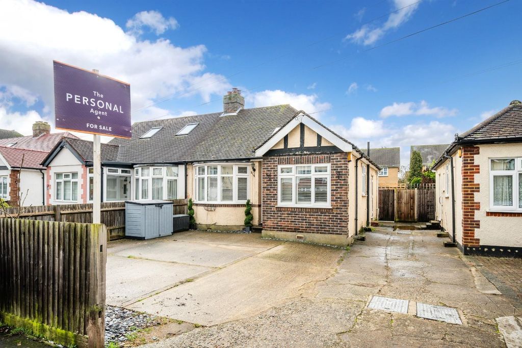 Property photo 1 of 14 Gatley Avenue