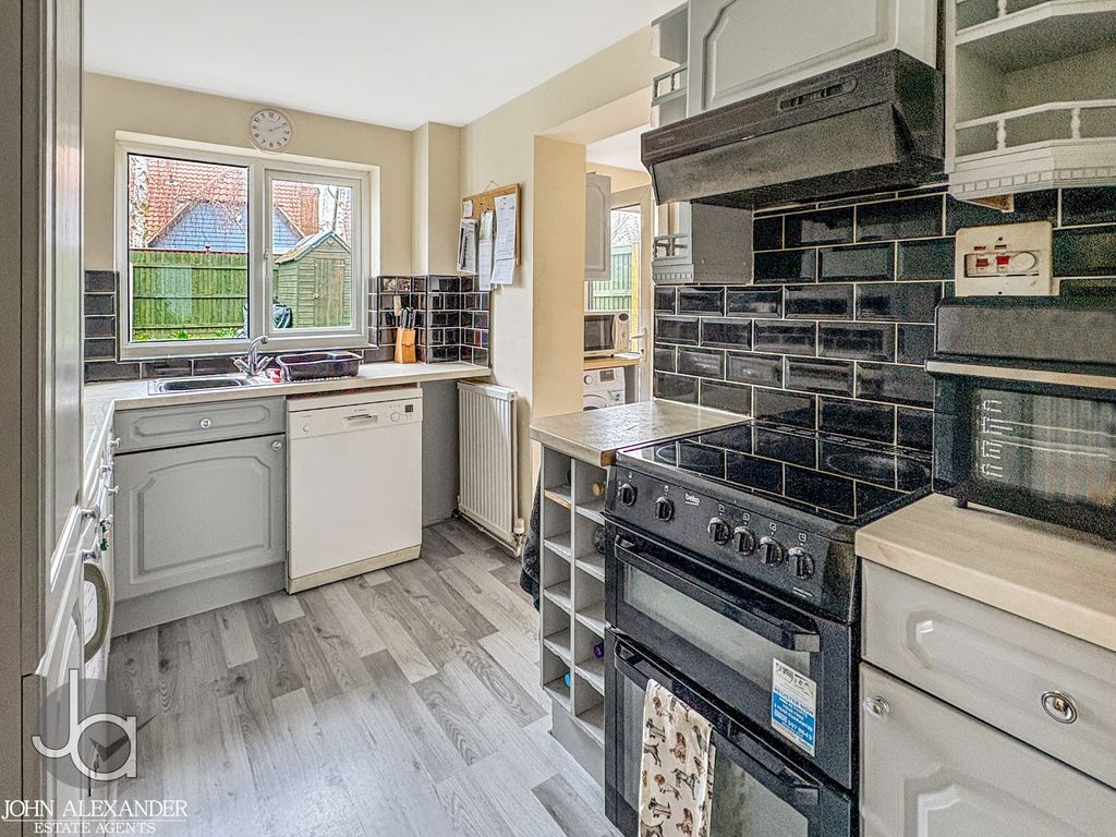 Property photo 2 of 19 20250322_140935032_0.5