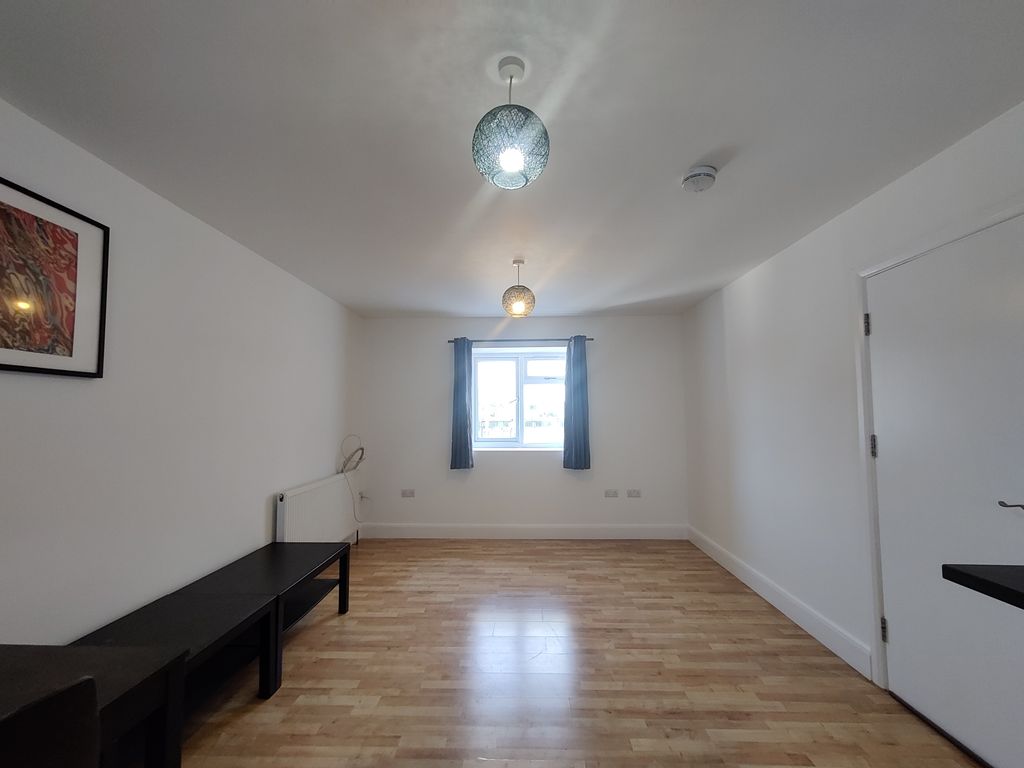 Property photo 3 of 5