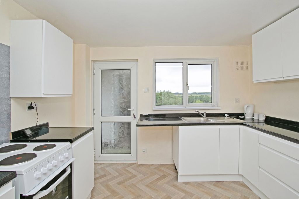 Property photo 2 of 23 Kitchen