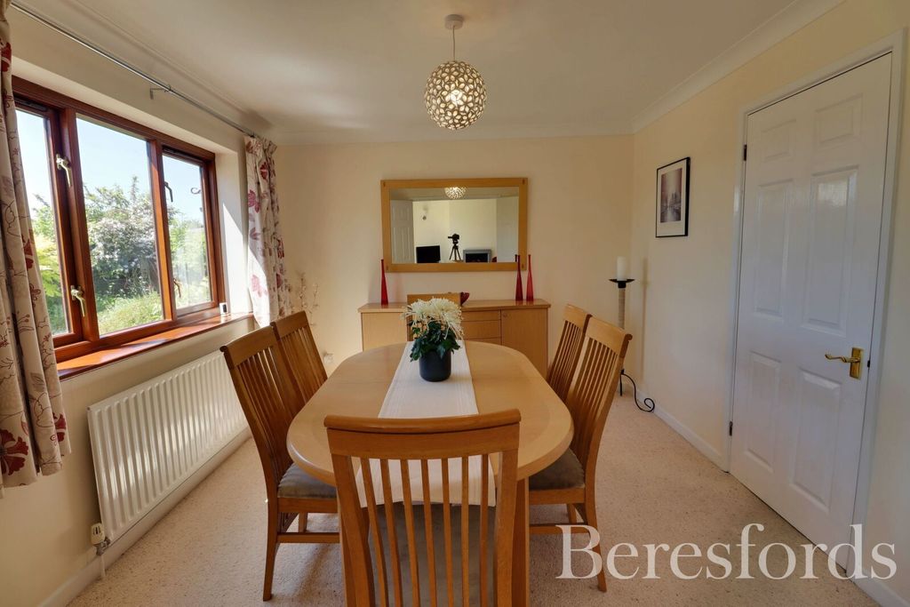 Property photo 3 of 21 Picture No. 30