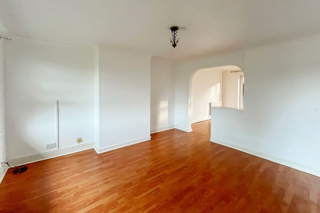 Property photo 3 of 15 Picture No. 20