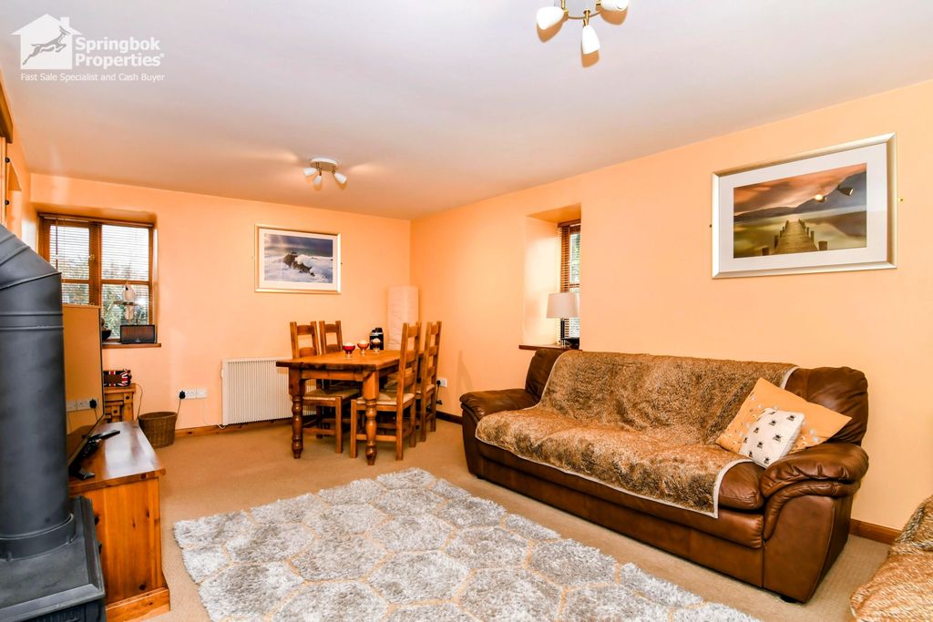 Property photo 3 of 11 Image 3