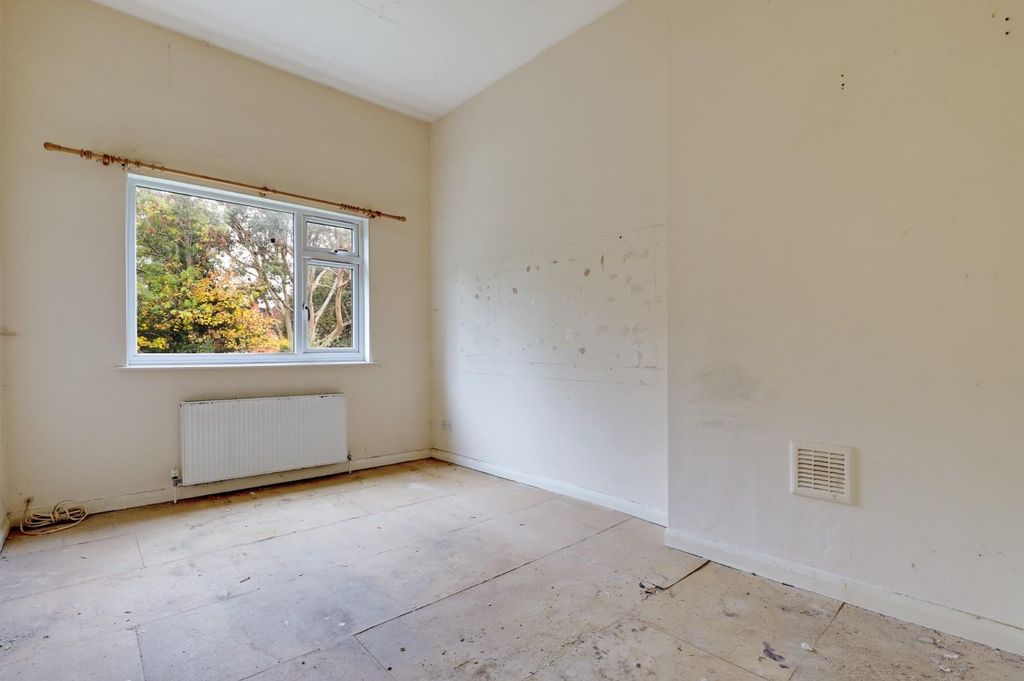 Property photo 2 of 15 10-316Ejhpropwpen - 29B Samos Road - 31-2.Jpg