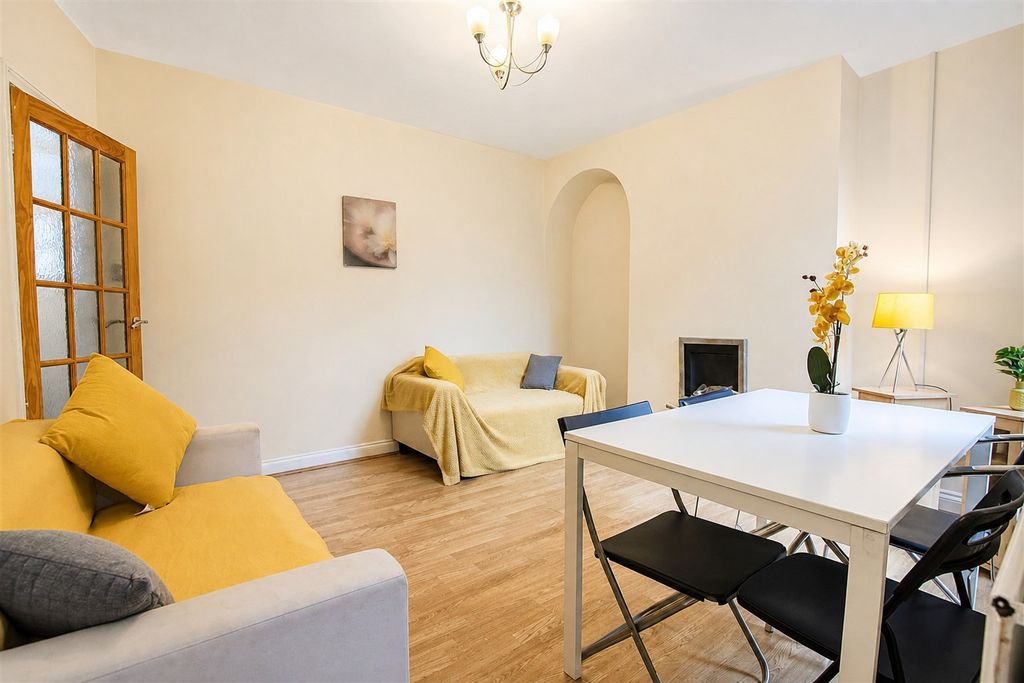 Property photo 2 of 15 Approach