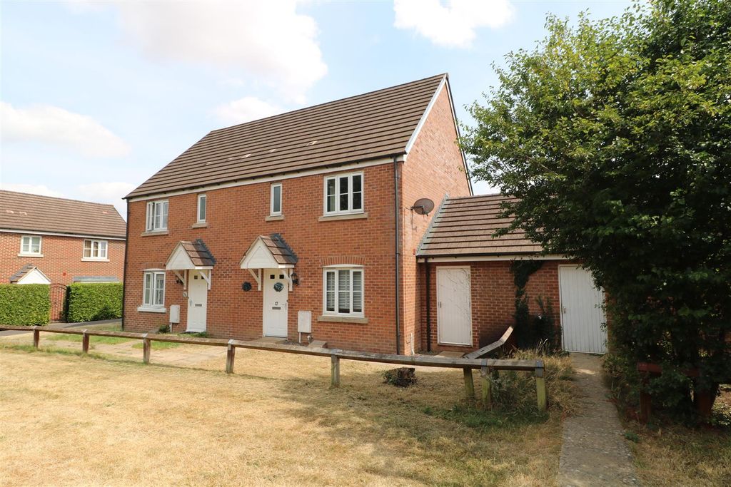 Property photo 1 of 14 c9d282Ff-5d9E-4557-83c7-6d4c3Ad992F8.Jpg