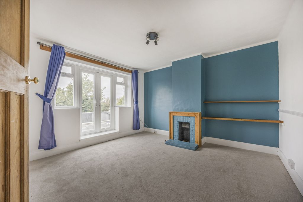Property photo 1 of 11 Fatn163Jr09-10-26...