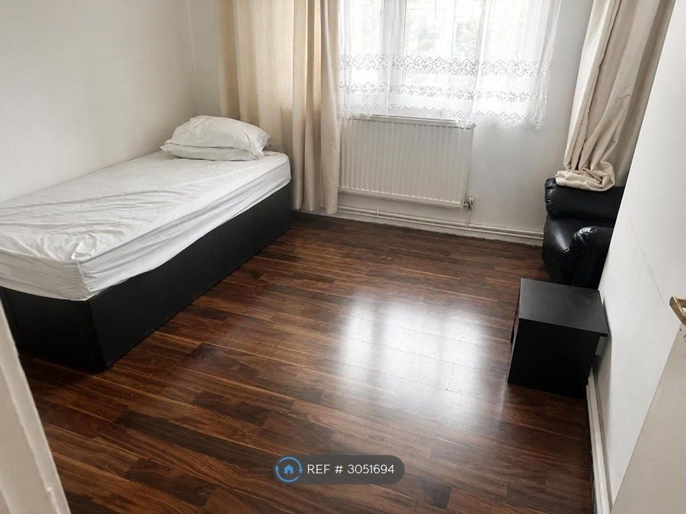 Property photo 1 of 4