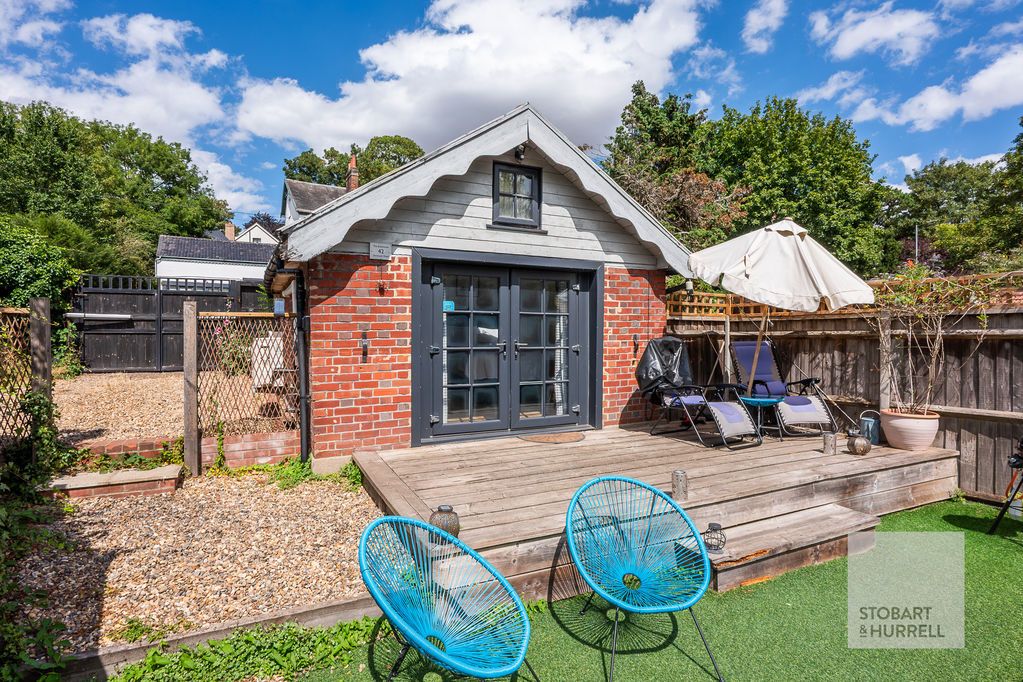 Property photo 1 of 14 Rear
