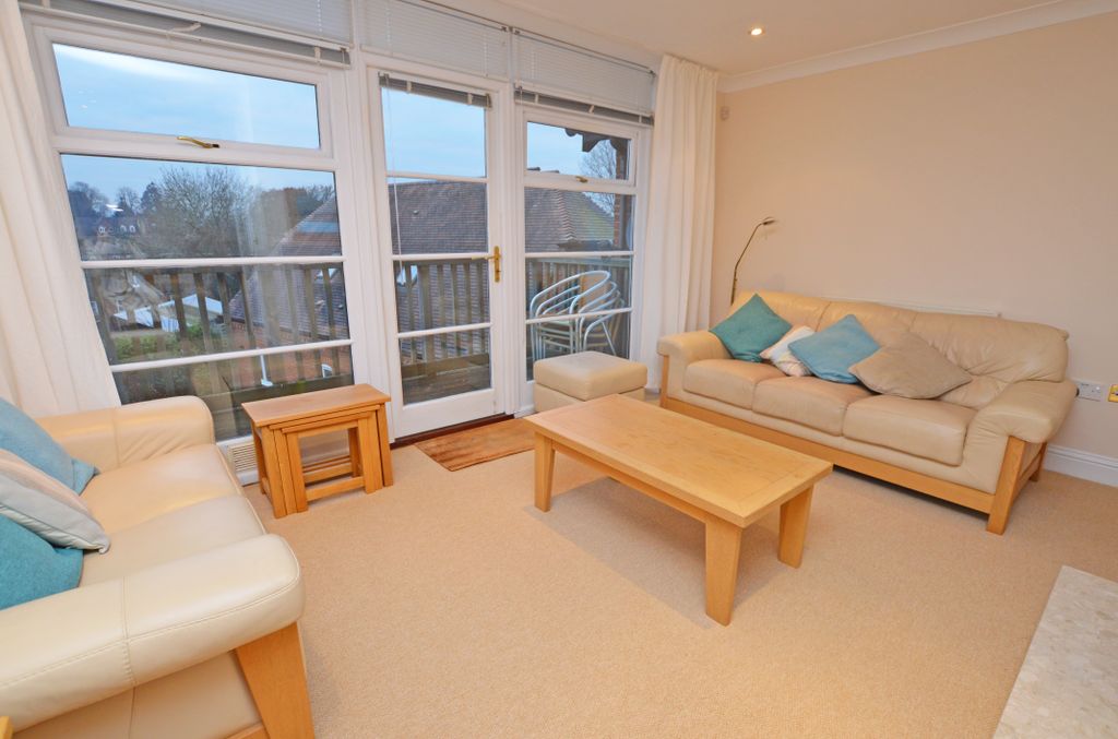 Property photo 3 of 11 Photo 2