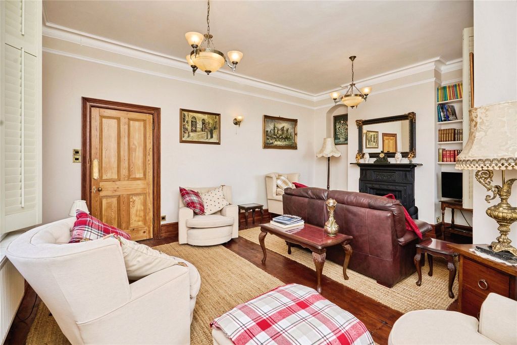 Property photo 3 of 24 Sitting Room