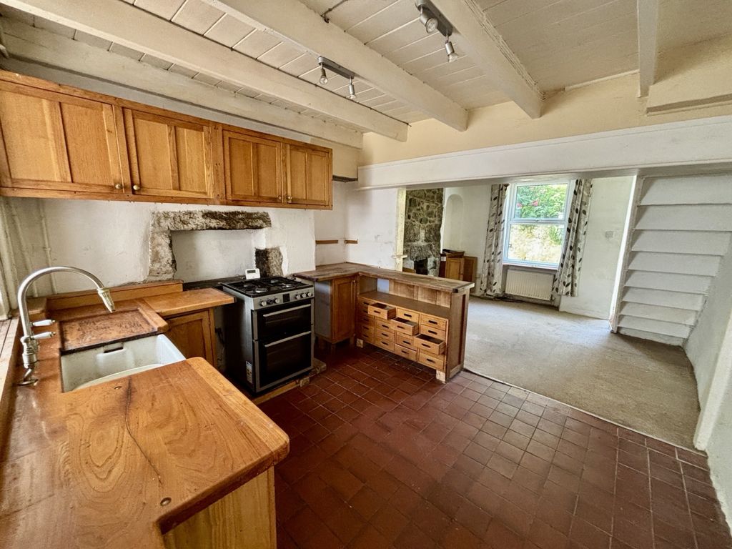 Property photo 3 of 7 Gallery