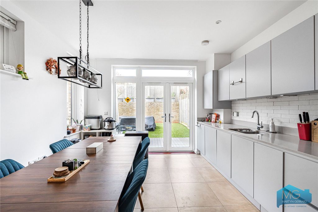 Property photo 2 of 30 Picture No. 20