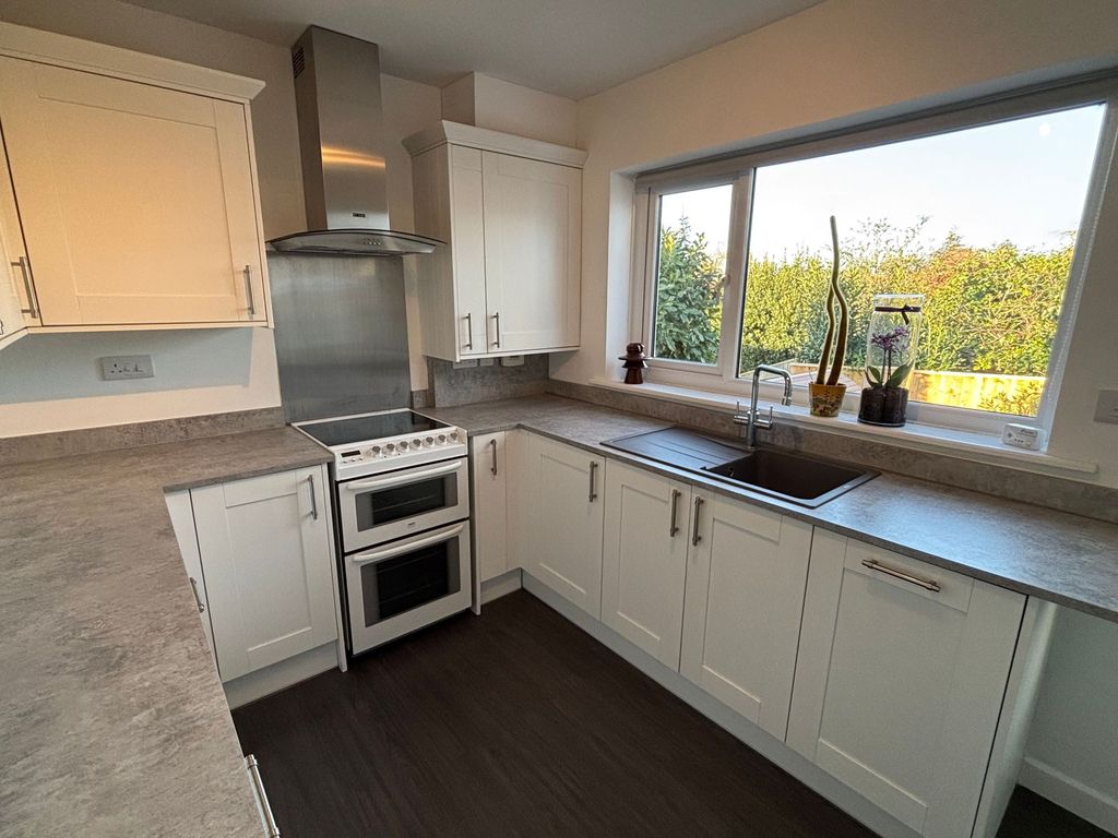 Property photo 1 of 15 Kitchen